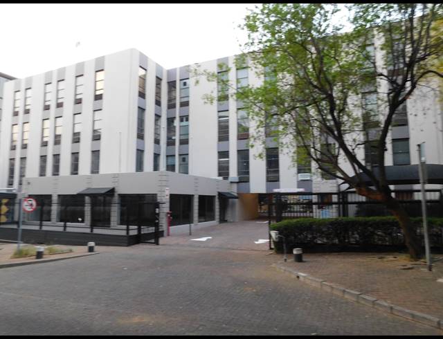 2,001M² OFFICE TO LET IN ROSEBANK